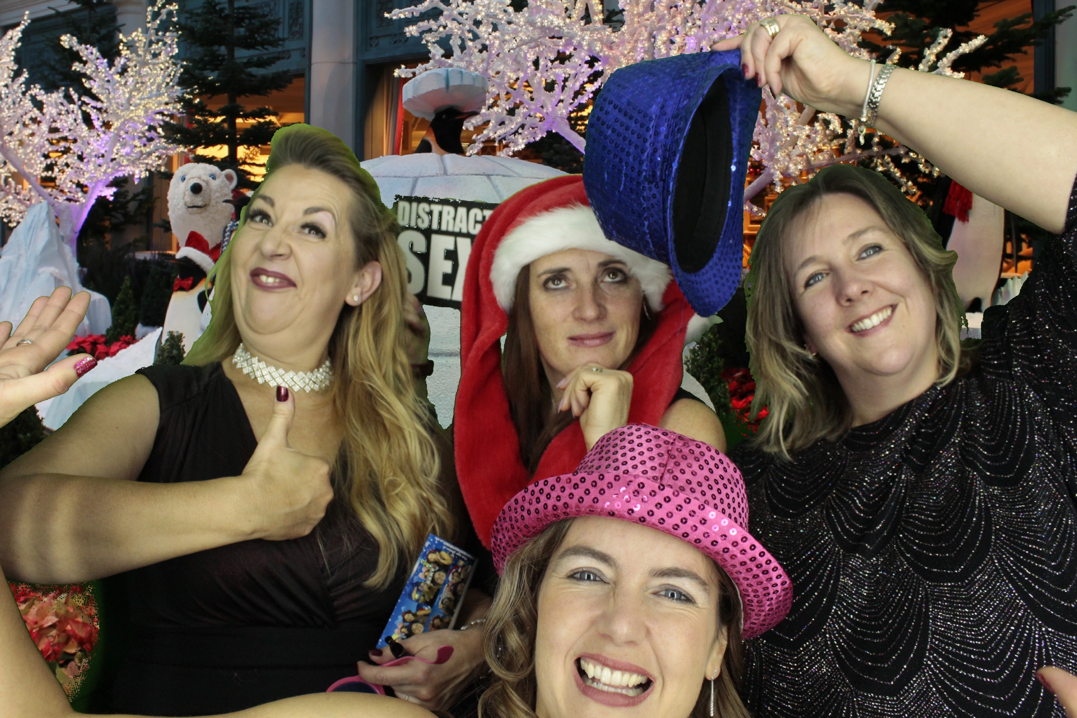 Ocean Network Express Christmas Party 2019 | View more photos from the event at gallery.myphotoboothexperience.co.uk/u/MyPhotoBoothExperienceLtd/Ocean-Network-Express-Christmas-Party-2019